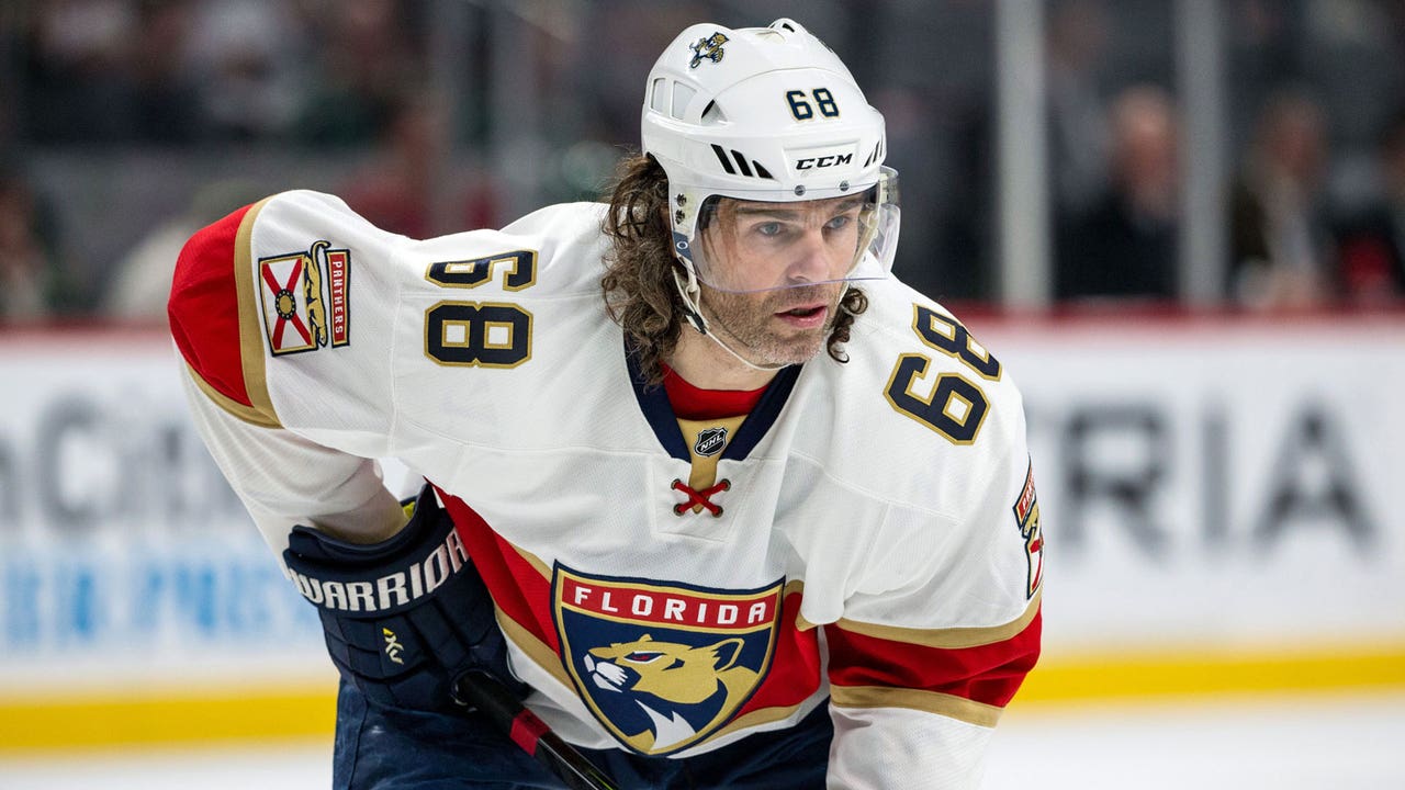 Jaromir Jagr set to pass Mark Messier on NHL points list